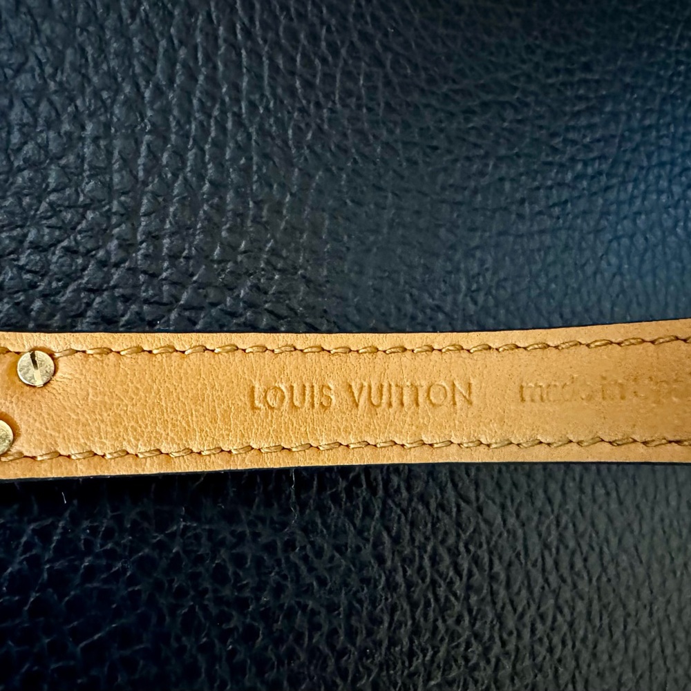 Louis Vuitton Brown and Gold Monogram Bracelet. Essential V 17. Sz 7-7.5. - Picture 3 of 5